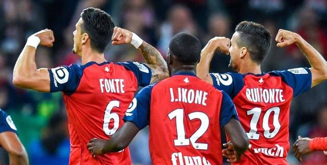  里尔新星闪耀法甲，单场独造四球助队逆转  