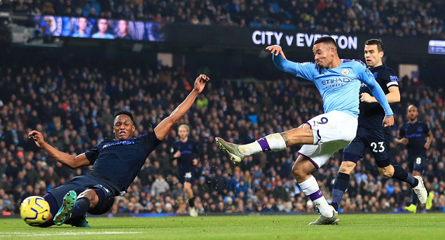  麦迪逊传射建功莱斯特城客场逼平曼联展现黑马本色